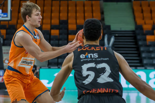 但与字母哥 但与字母哥